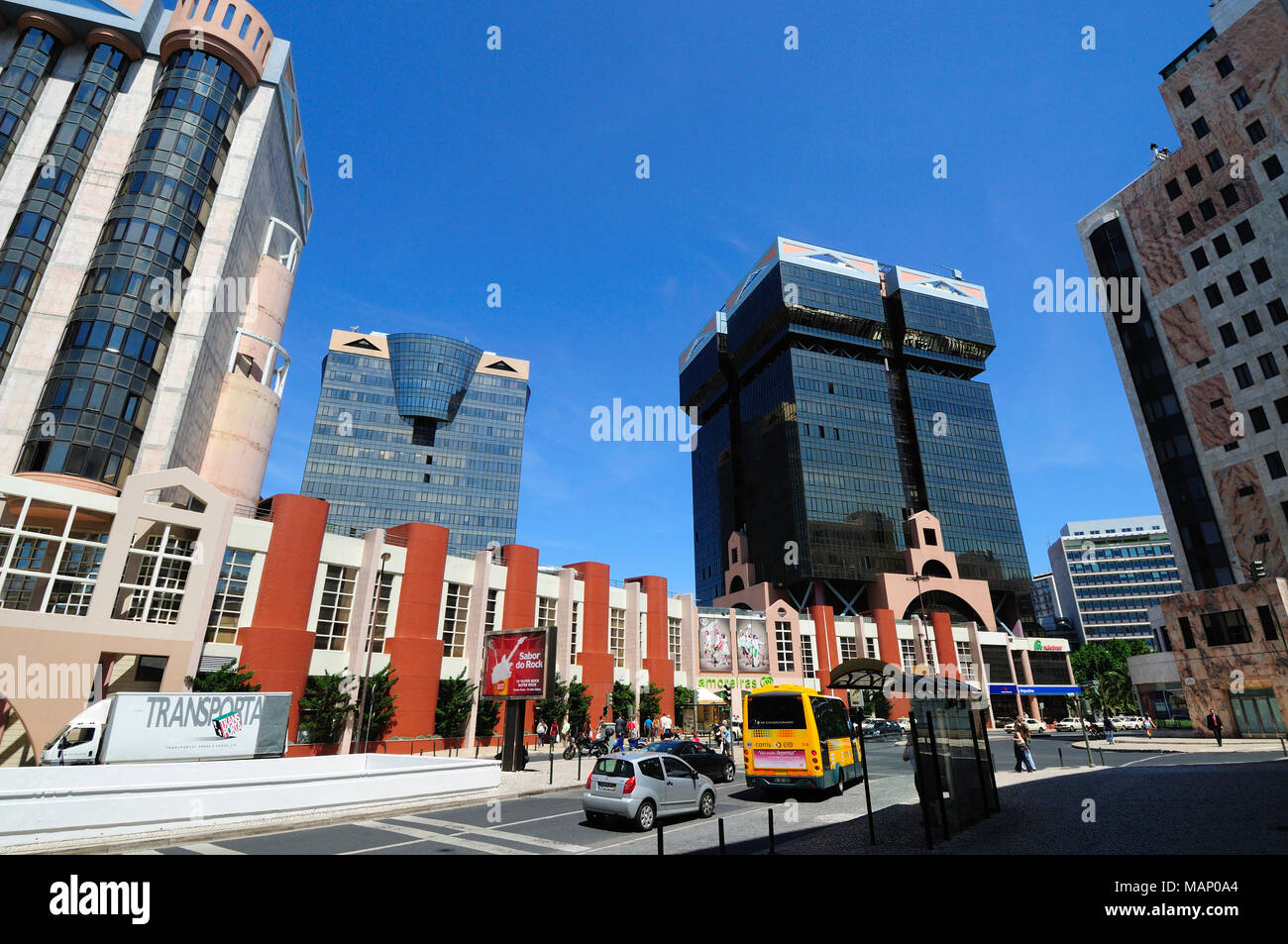 Amoreiras, eines der kommerziellen Viertel mit Bürogebäude von Lissabon, Portugal Stockfoto