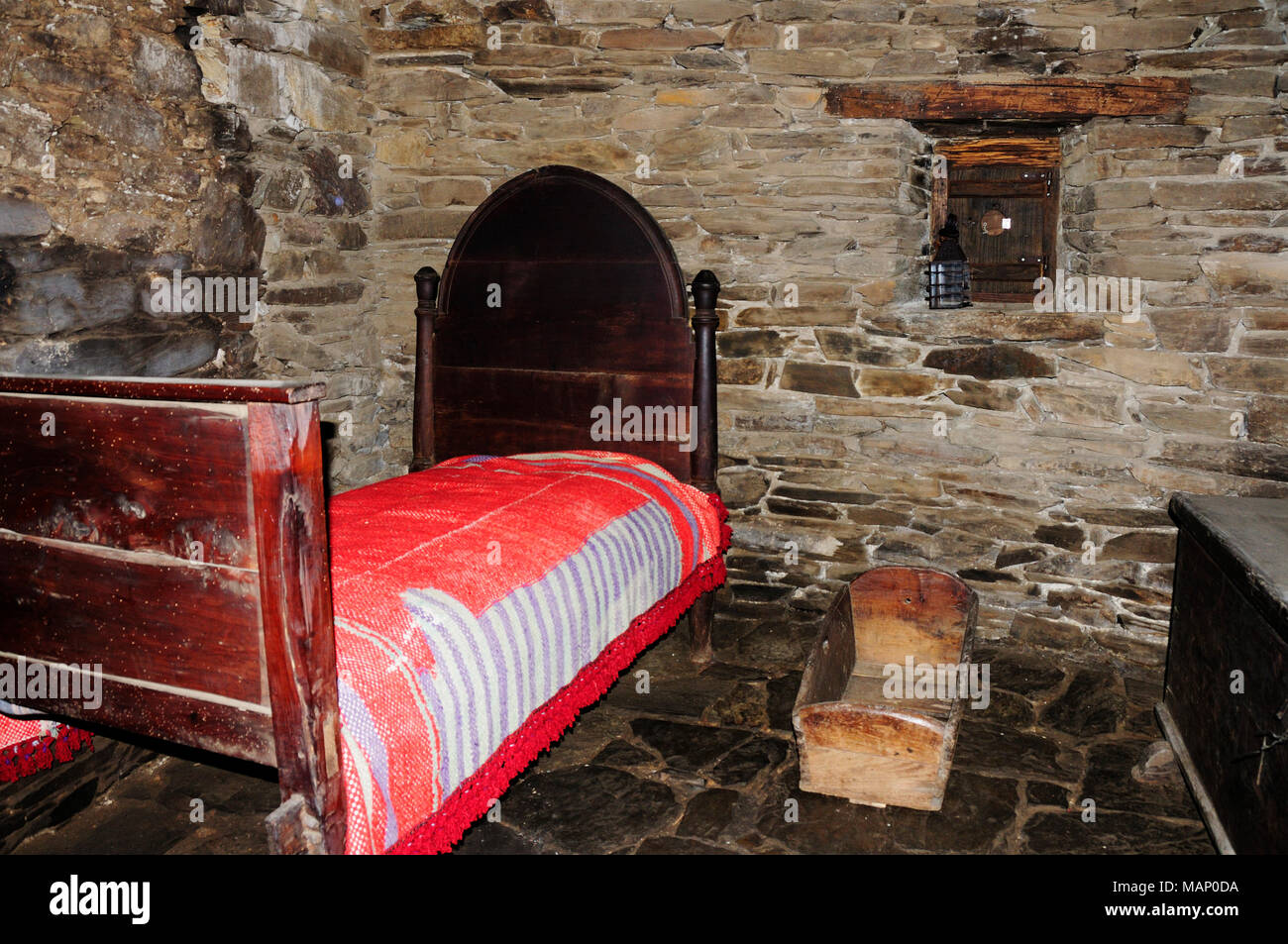 O Cebreiro. Innenraum eines traditionellen Hauses. Galizien, Spanien Stockfoto