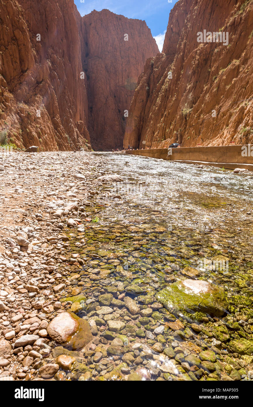 Dades Schlucht ist eine schöne Straße zwischen dem Atlasgebirge in Marokko Stockfoto