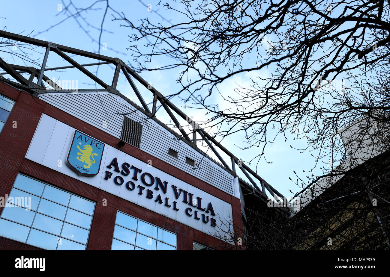 Eine allgemeine Ansicht des Stadions vor dem Sky Bet Championship Match zwischen Aston Villa und Lesung in der Villa Park, Birmingham. Stockfoto