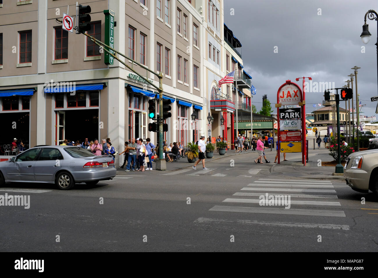 New Orleans Street in der Nähe von Jax Brauerei Stockfoto