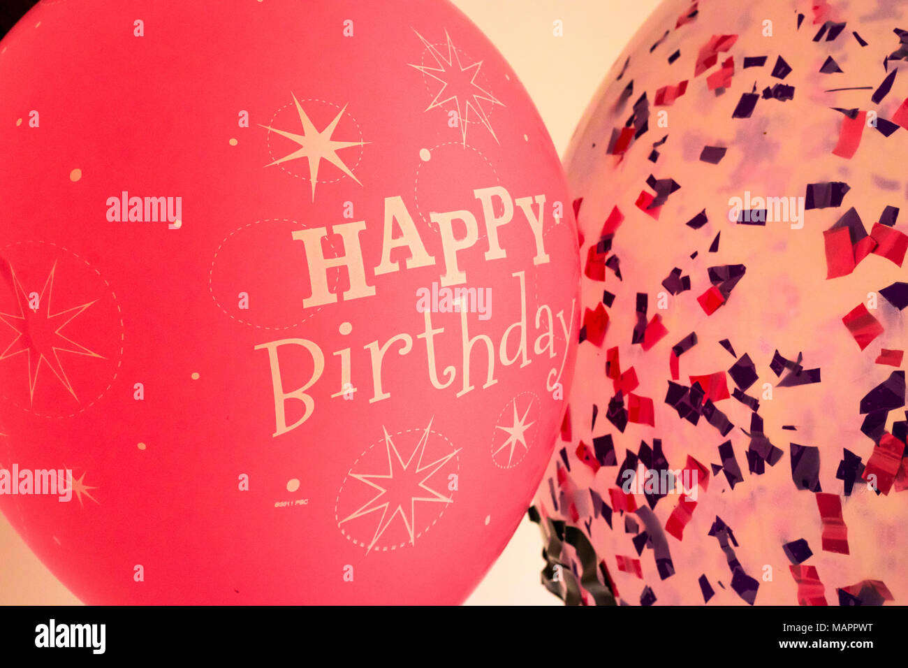 Happy Birthday Ballons Rose Stockfoto