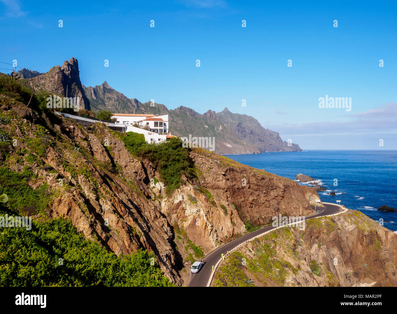 Küste mit Roque de las Animas, Anaga ländlichen Park, Teneriffa, Kanarische Inseln, Spanien, Atlantik, Europa Stockfoto