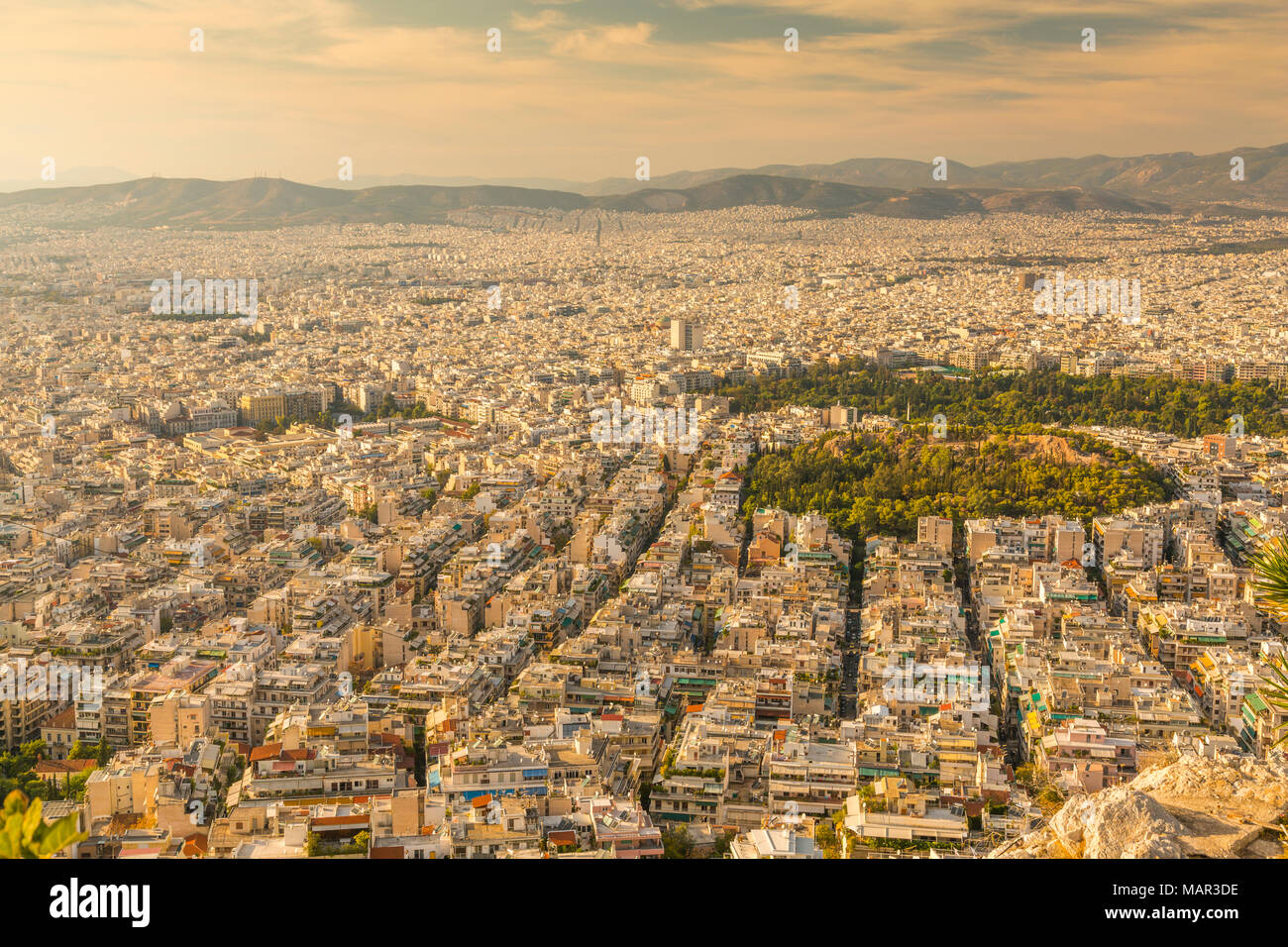 Ansicht von Norden Athener Vororten von Likavitos Berg am späten Nachmittag, Athen, Griechenland, Europa Stockfoto