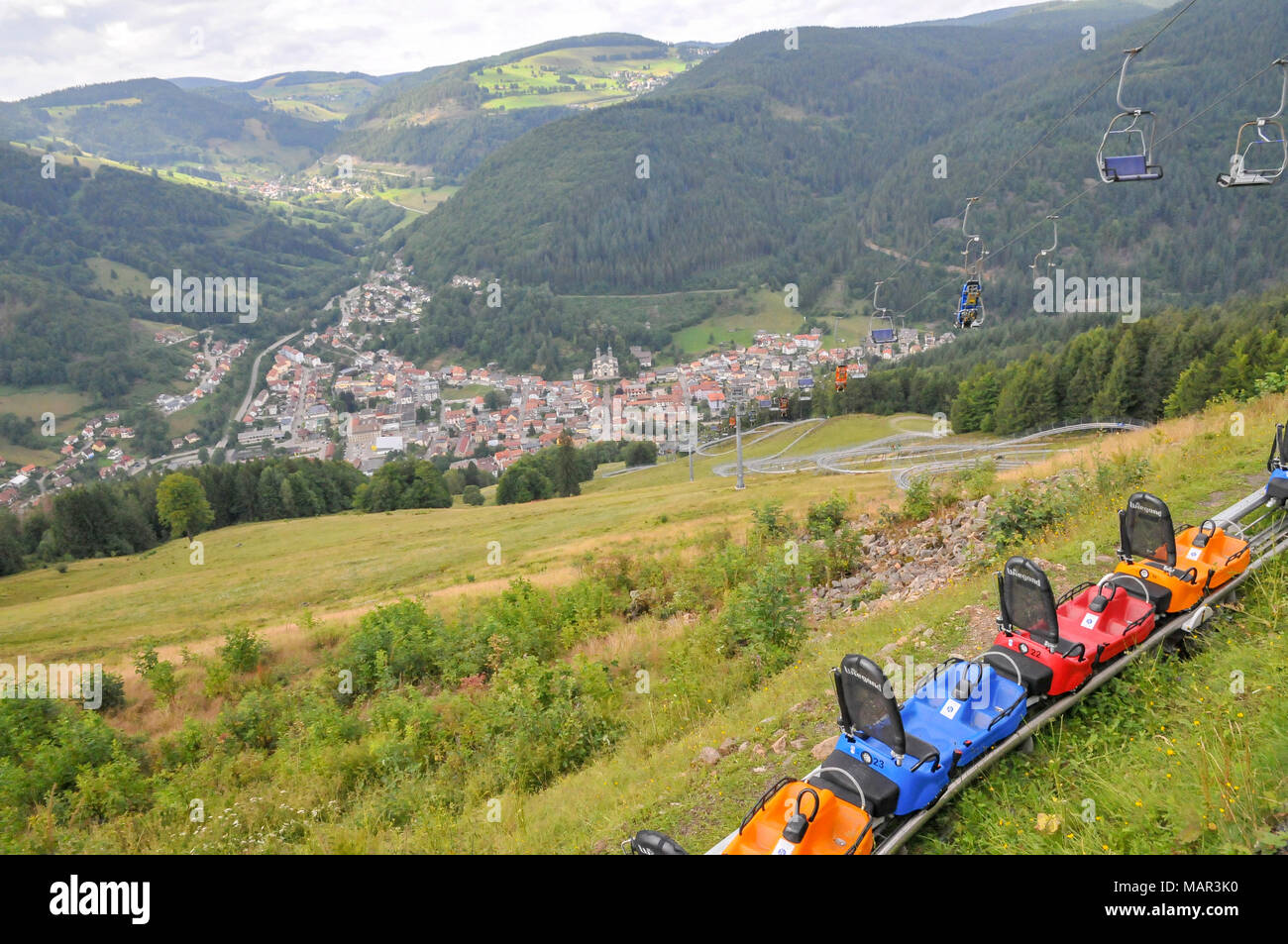 Hasenhorn Sessellift. Todtnau, Baden-Württemberg, Deutschland im Hintergrund Stockfoto