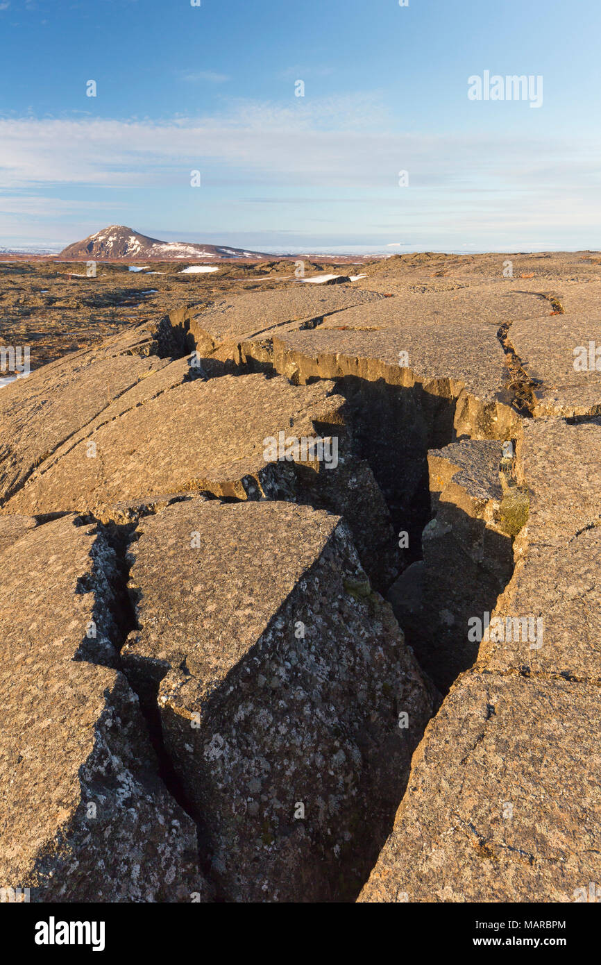 Tektonische platte Riss, Aufteilung der Eurasischen und der Nordamerikanischen Platte. Myvatn, Island Stockfoto