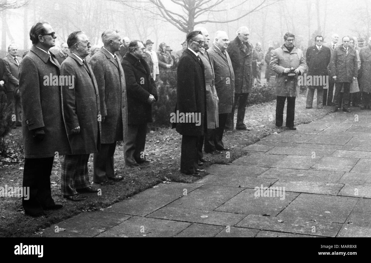 Eine Sitzung des 6 Mountain Division nördlich der Waffen-SS mit dem Gedenken an die Toten in der Nähe von Koblenz Pfaffenbeck am 18.03.1979. | Verwendung weltweit Stockfoto