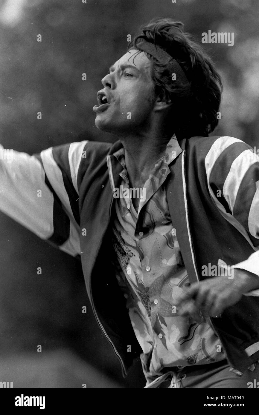 Mick Jagger von den Rolling Stones Roundhay Leeds 1982/credit Paul Cousans für Hickes Stockfoto