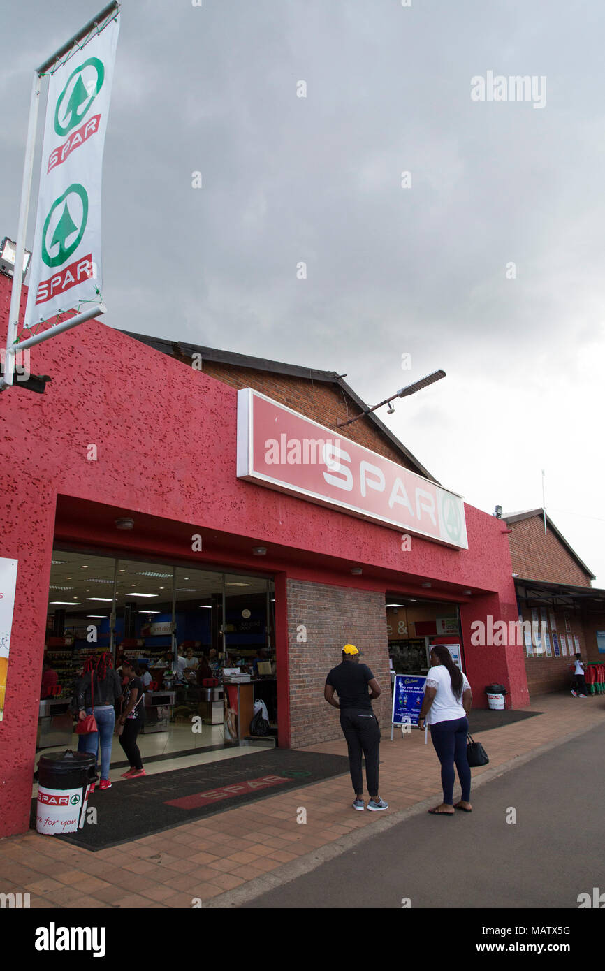 Spar Supermarkt in Harare, Simbabwe. Der Speicher ist auf einem städtischen Retail Park. Stockfoto