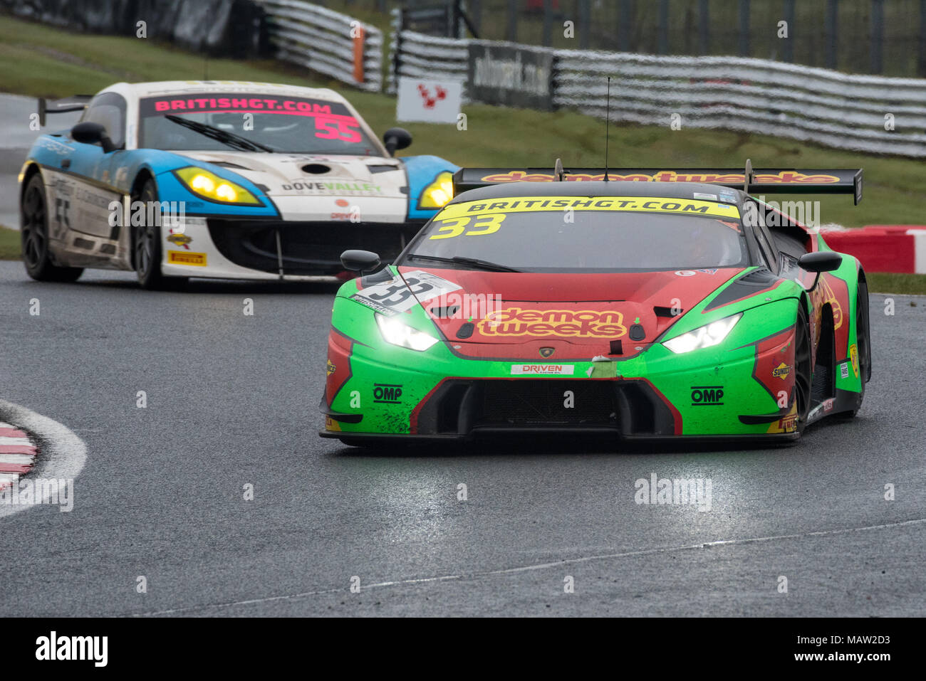 Nummer 33 Lamborghini Huracan GT3 von Jon Minshaw und Phil scharf, während der 1. Runde der britischen GT-Meisterschaft 2018 in Oulton Park, Cheshire UK angetrieben Stockfoto