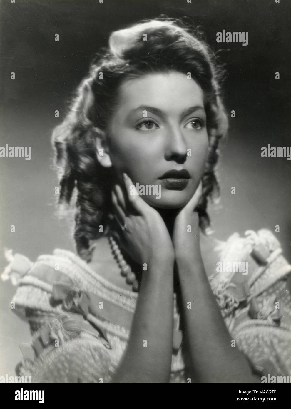 Die französische Schauspielerin Corinne Luchaire im Film Abbandono