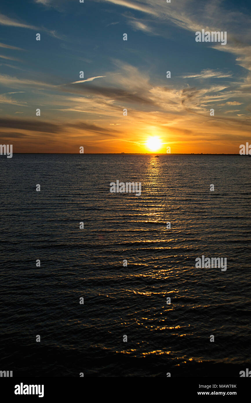 Ein Sonnenuntergang bayside auf Fire Island Stockfoto