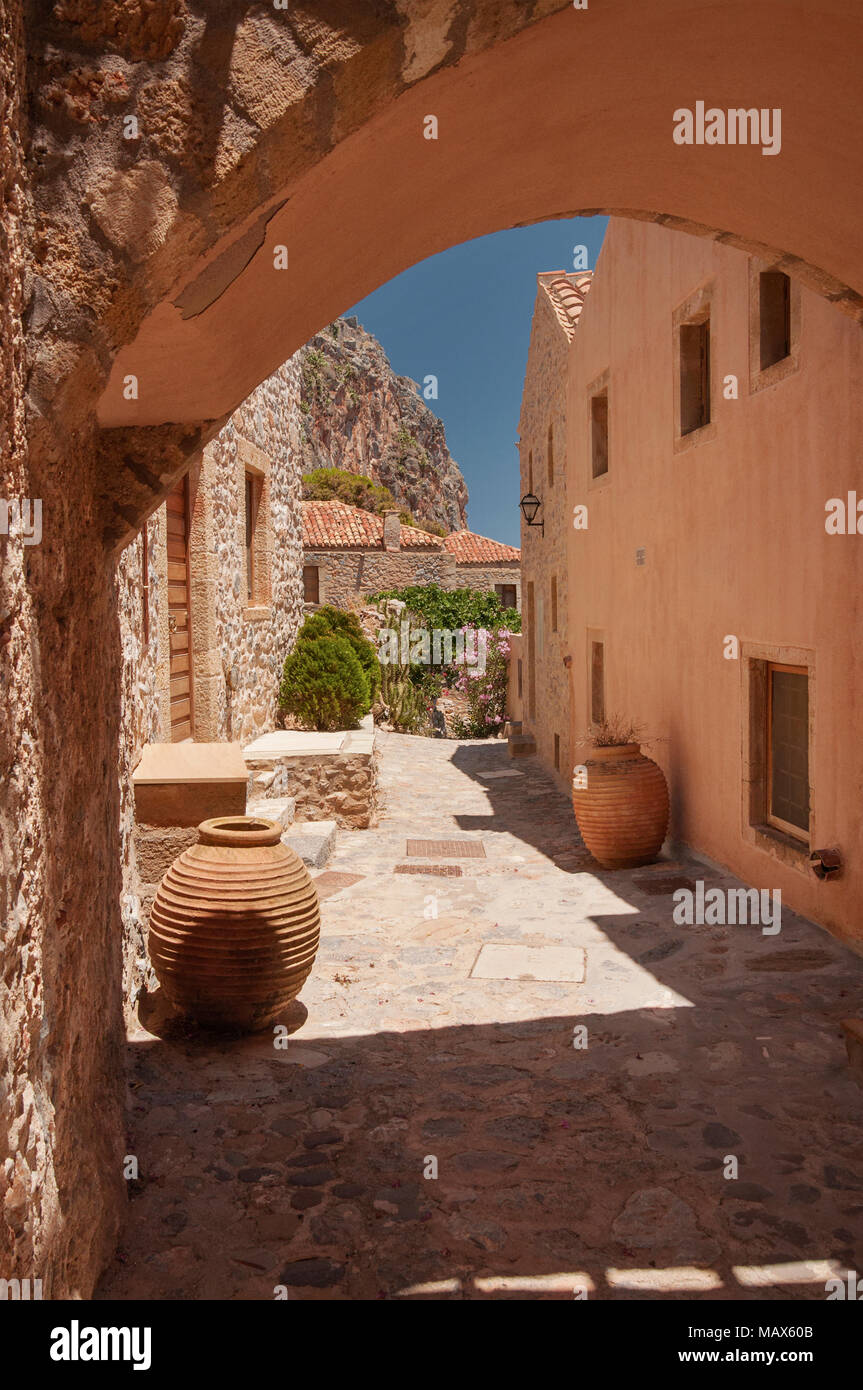 Straße bei "versteckte Stadt' von Monemvasia am Peloponnes in Griechenland Stockfoto