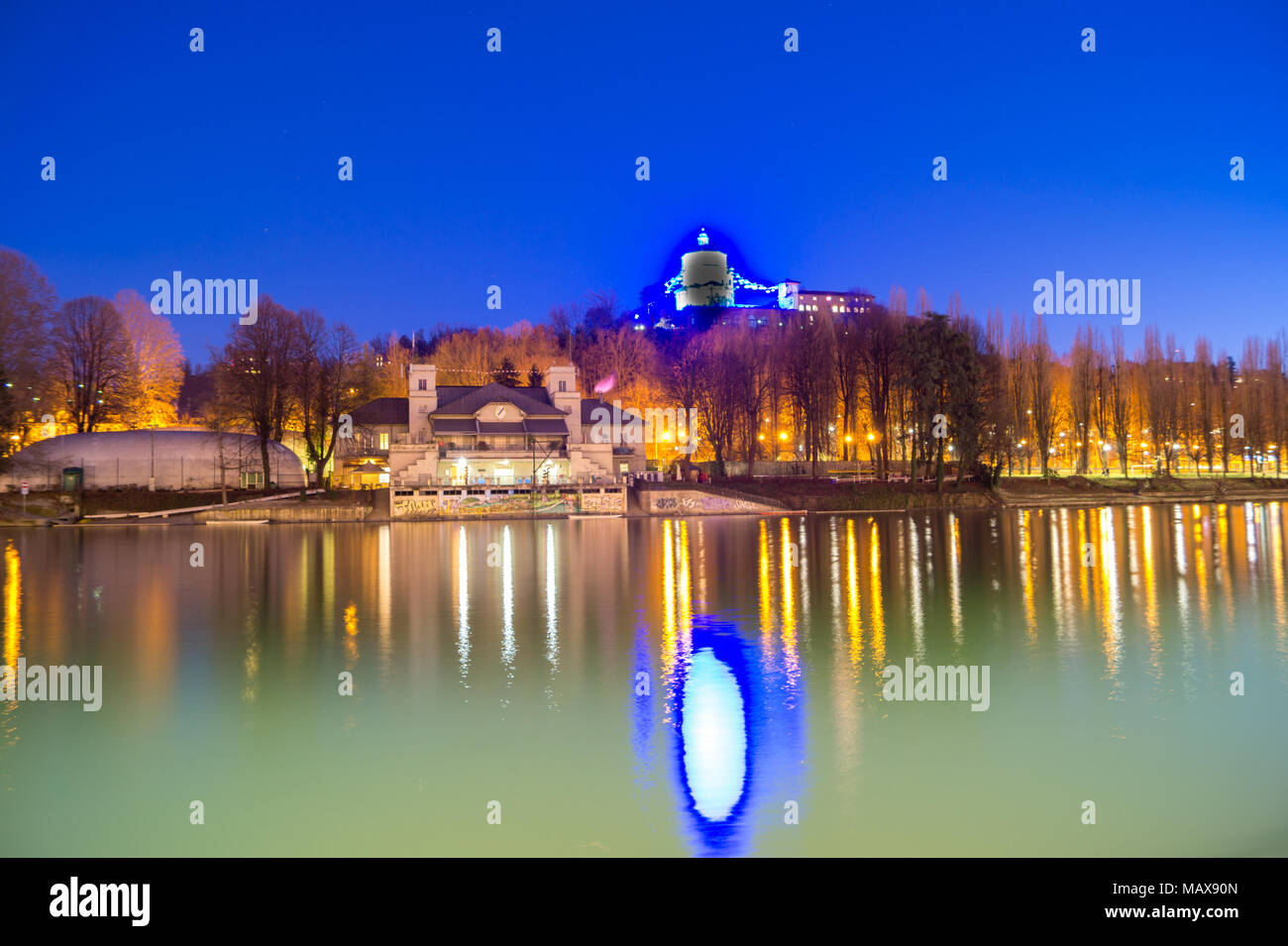 Brücke, Panorama von Turin bei Sonnenuntergang Stockfoto