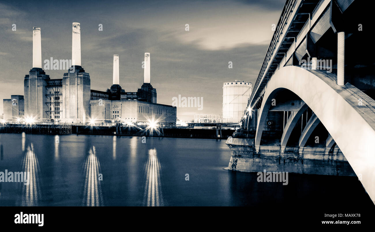 Battersea Power Station erschossen in der Nacht auf der Nordseite der Themse Stockfoto