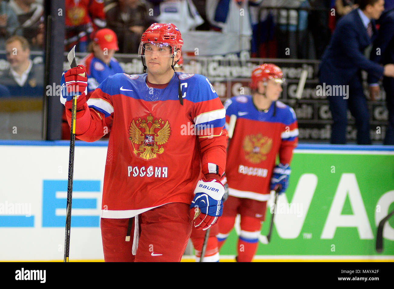 MINSK, Weißrussland - Mai 17: Ovechkin Alexander von Russland sieht während der iihf World Championship Match zwischen Russland und Lettland bei Minsk Arena am 17. Mai in Minsk, Weißrussland 2014. Stockfoto