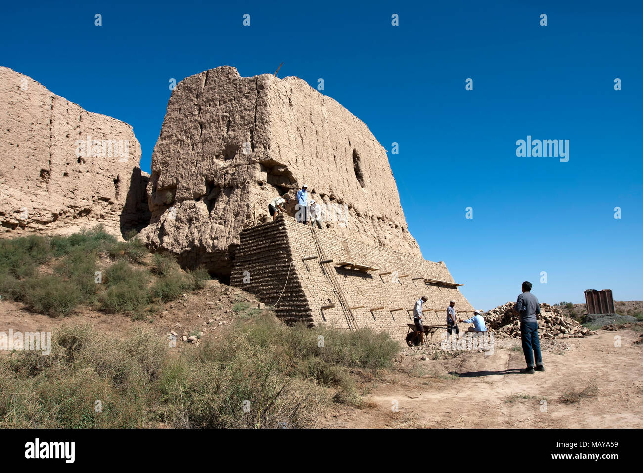 Kyzyl - Kala Ruinen (XII-XIII Jahrhundert) (rote Festung), alte Choresm, in der kyzylkum Wüste in Usbekistan Stockfoto