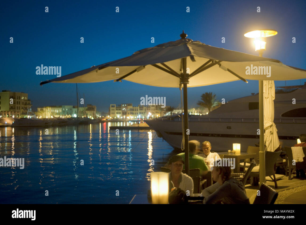 Ägypten, Kafr el Gouna, 'Moods' Restaurant & Bar in der Marina Stockfoto