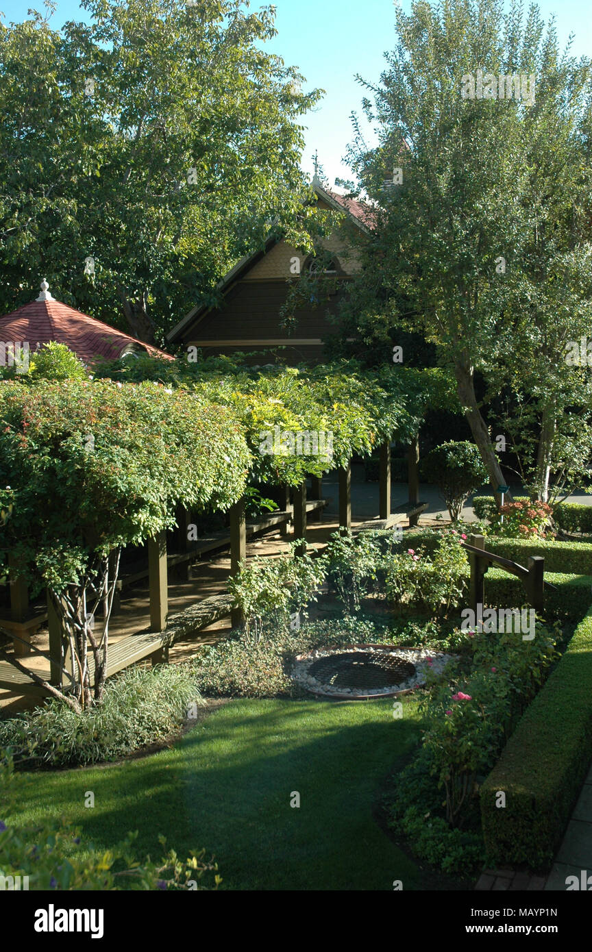 Das Winchester Mystery House zieht Besucher aus der ganzen Welt. Stockfoto