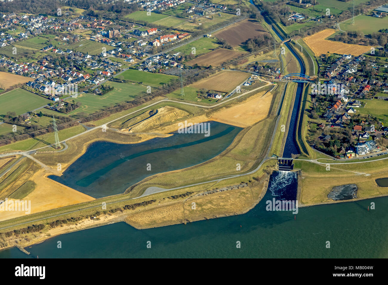 Mündung der Emscher in den Rhein, Dinslaken, Ruhrgebiet, Nordrhein-Westfalen, Deutschland Stockfoto