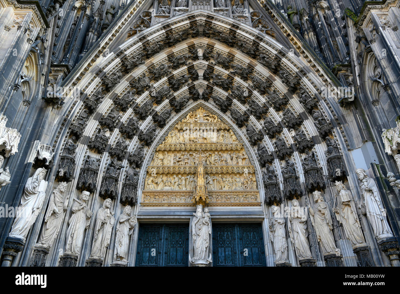 Hauptportal, Westfassade, der Kölner Dom, Köln, Nordrhein-Westfalen, Deutschland Stockfoto