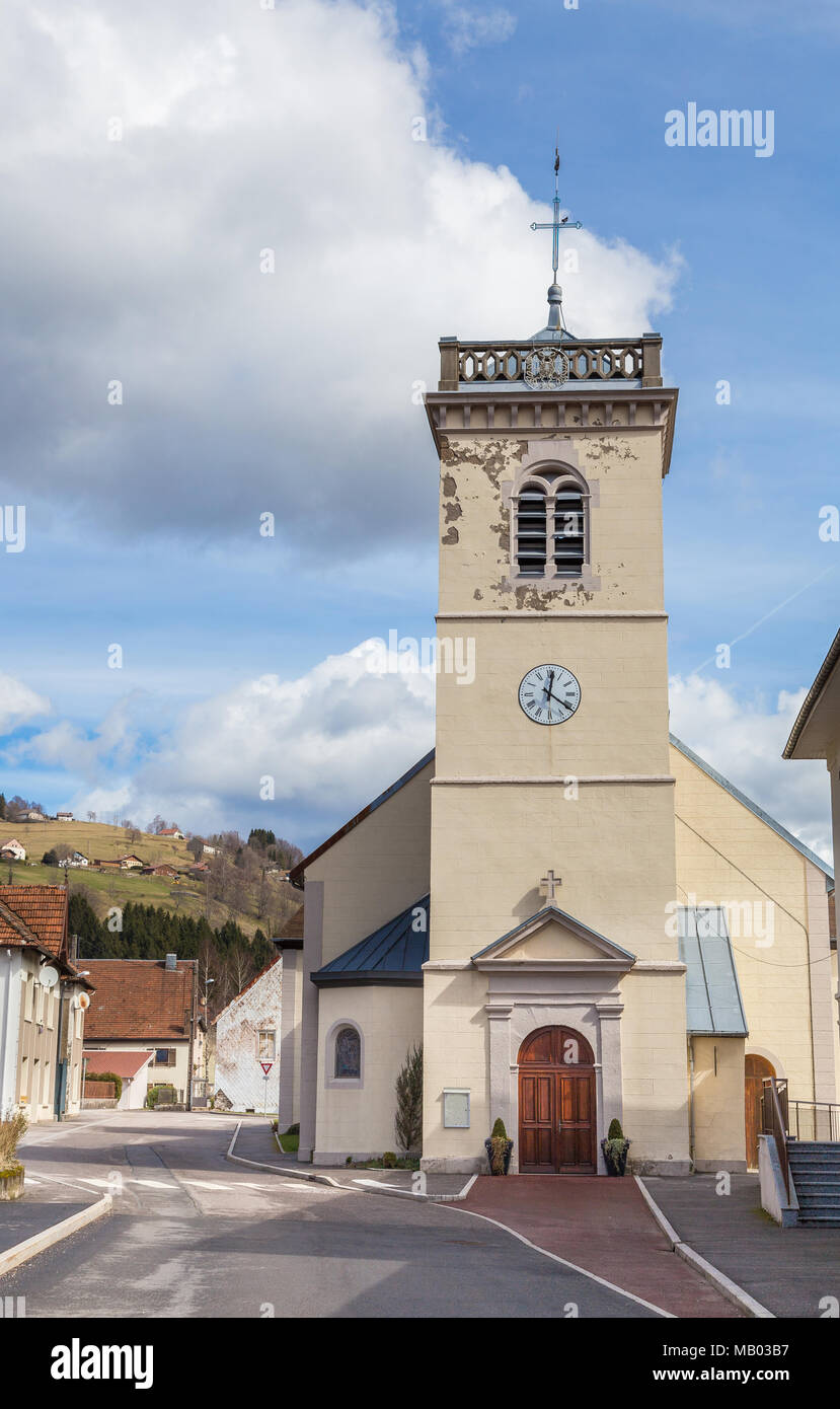 Eglise Sainte-Barbe Kirche von Bussang Vogesen, Frankreich. Stockfoto