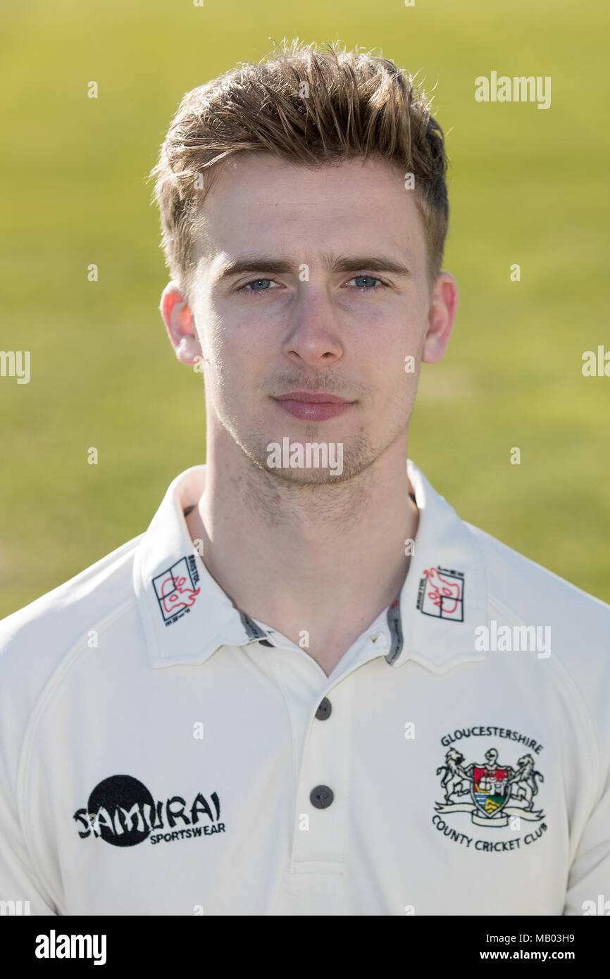 Craig Miles of Gloucestershire trägt das County Championship-Trikot während des Medientages auf dem Brightside Ground, Bristol. DRÜCKEN SIE VERBANDSFOTO. Bilddatum: Donnerstag, 5. April 2018. Siehe PA Geschichte CRICKET Gloucestershire. Bildnachweis sollte lauten: Aaron Chown/PA Wire. Stockfoto