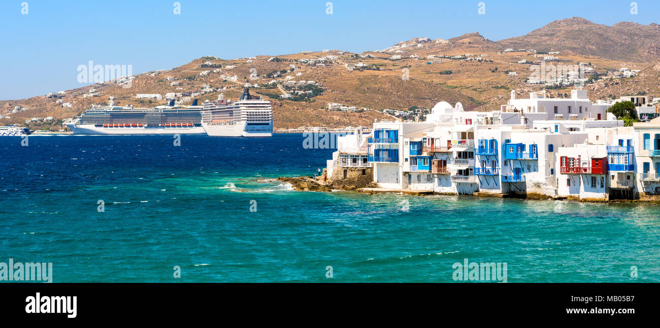 MYKONOS, Griechenland - 23. Mai 2017: Sea Bay und Little Venice mit bunten Häusern. Mykonos, Kykladen, Griechenland Stockfoto