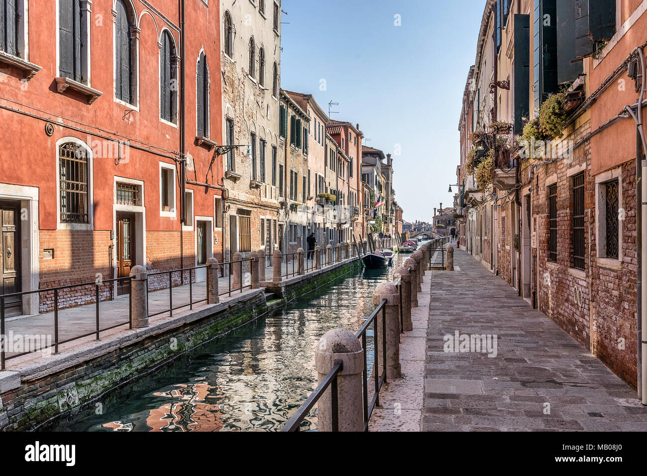 Bunte Kanäle in Dorsoduro in Venedig Italien Stockfoto