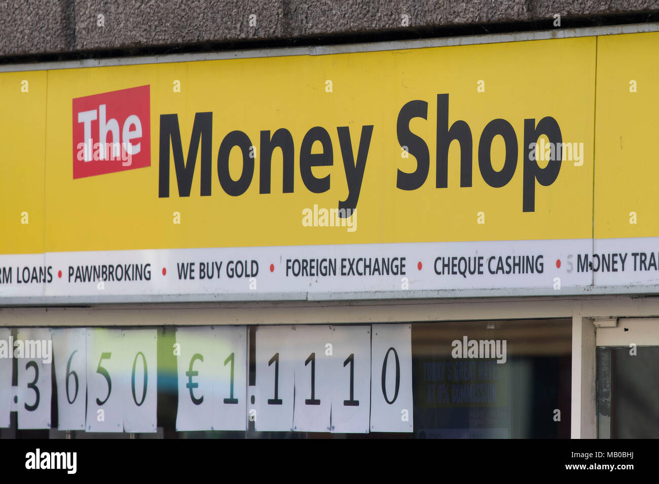 Das Geld Shop Pfandleiher und Währungsrechner schild Logo. Stockfoto