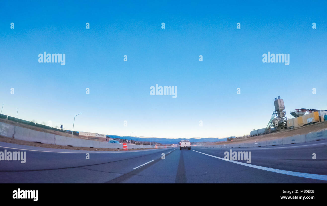 Fahren auf erbengemeinschaften Highway 470 in den frühen Morgenstunden. Stockfoto