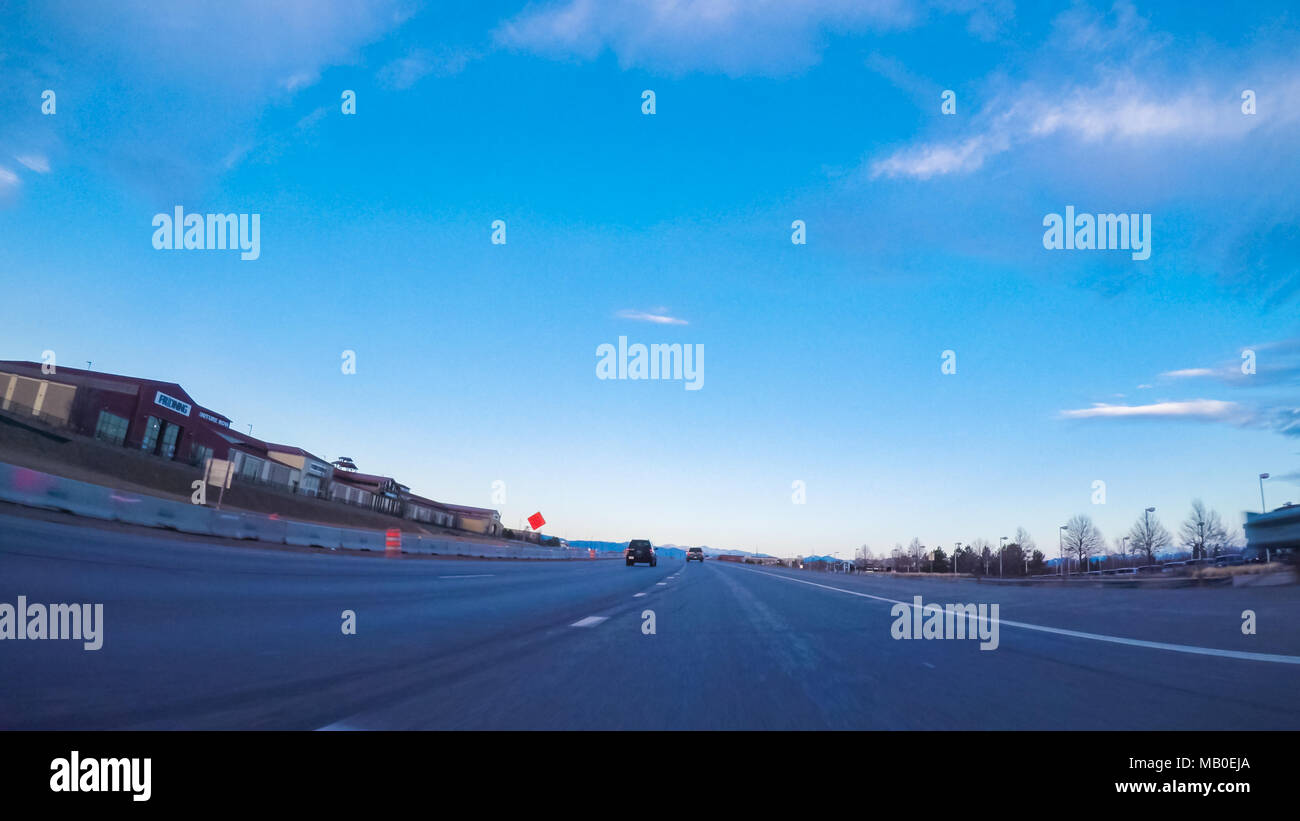 Fahren auf erbengemeinschaften Highway 470 in den frühen Morgenstunden. Stockfoto