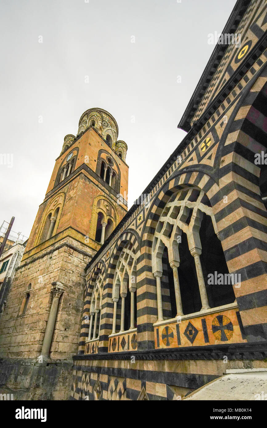 Apostel hl. Andreas Kathedrale in Amalfi, Piazza del Duomo in Amalfi, Kampanien, Italien. Stockfoto