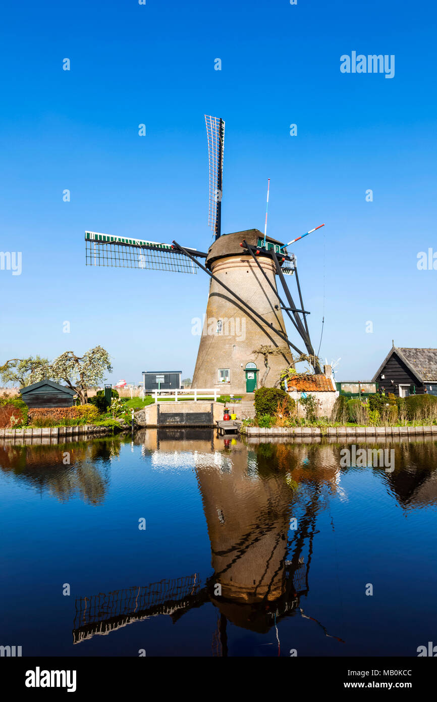 Europa, Niederlande, Alblasserdam, Kinderdijk, Windmühlen Stockfoto