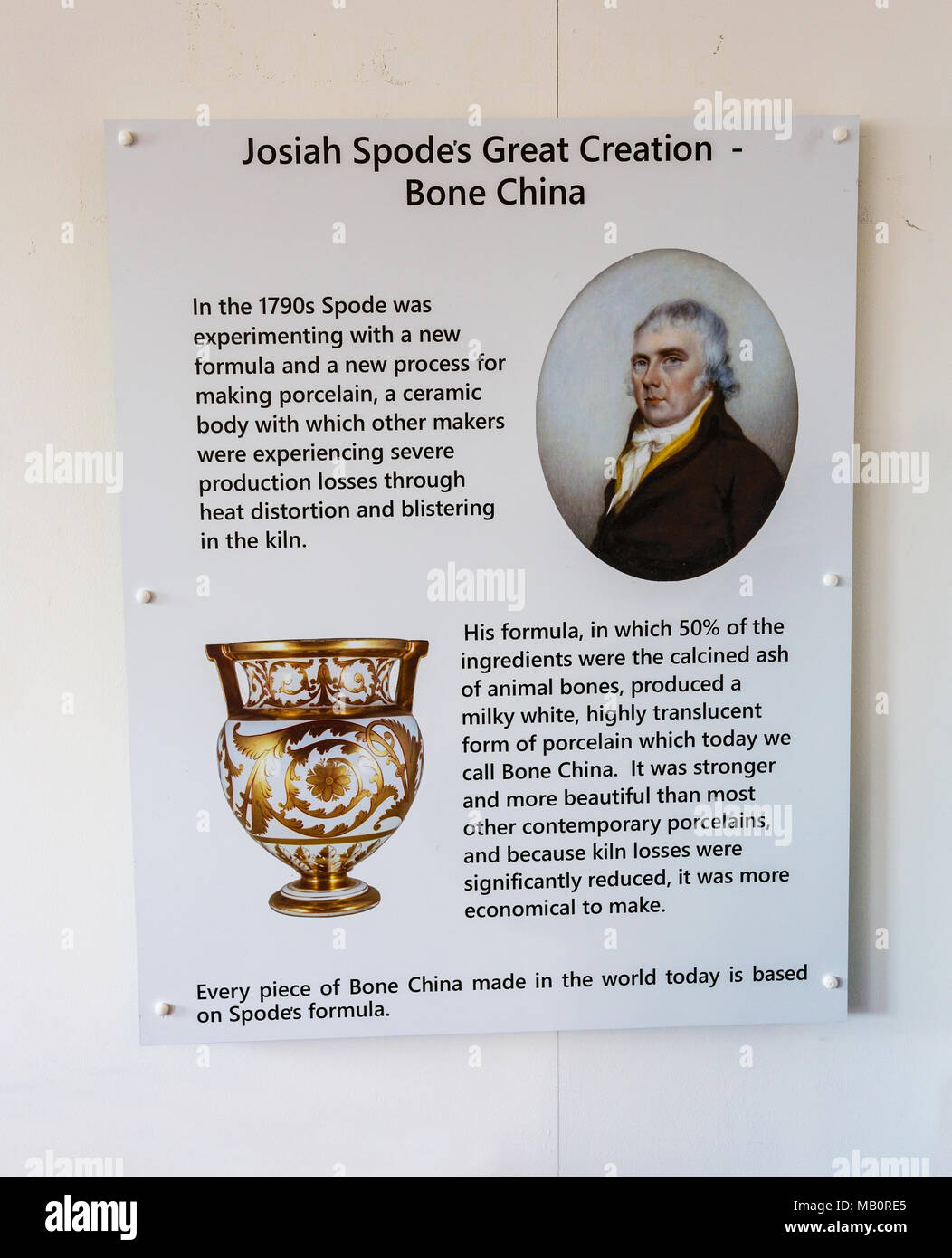 Eine Informationstafel über Bone China an der Spode Werke Besucherzentrum und Museum, Stoke, Stoke-on-Trent, Staffordshire, England, UK Stockfoto