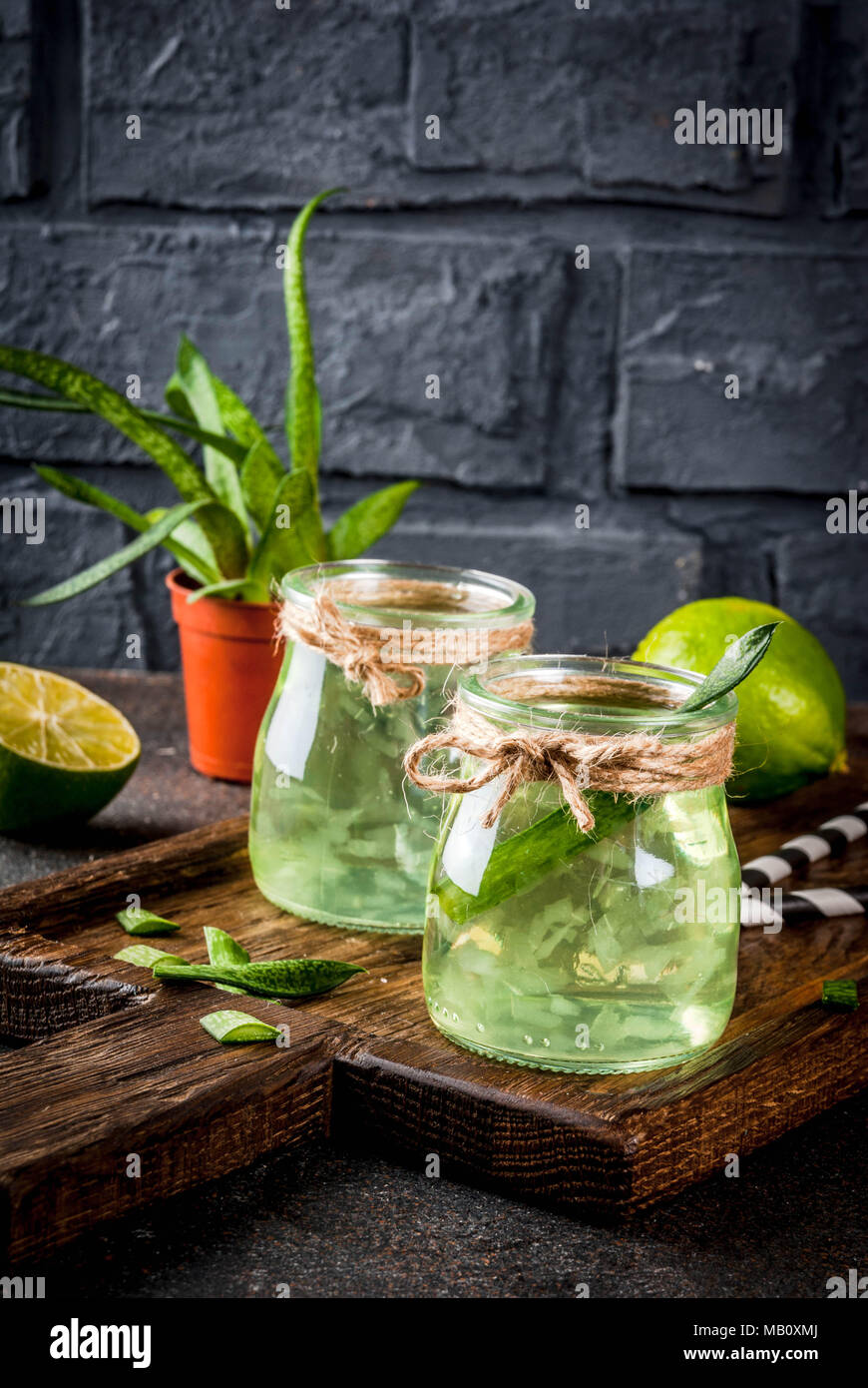 papalote agave Mal Bien (Javier + Ciro Barranca) Papalote Joven Destilado de Agave Bl –  Chambers Street Wines