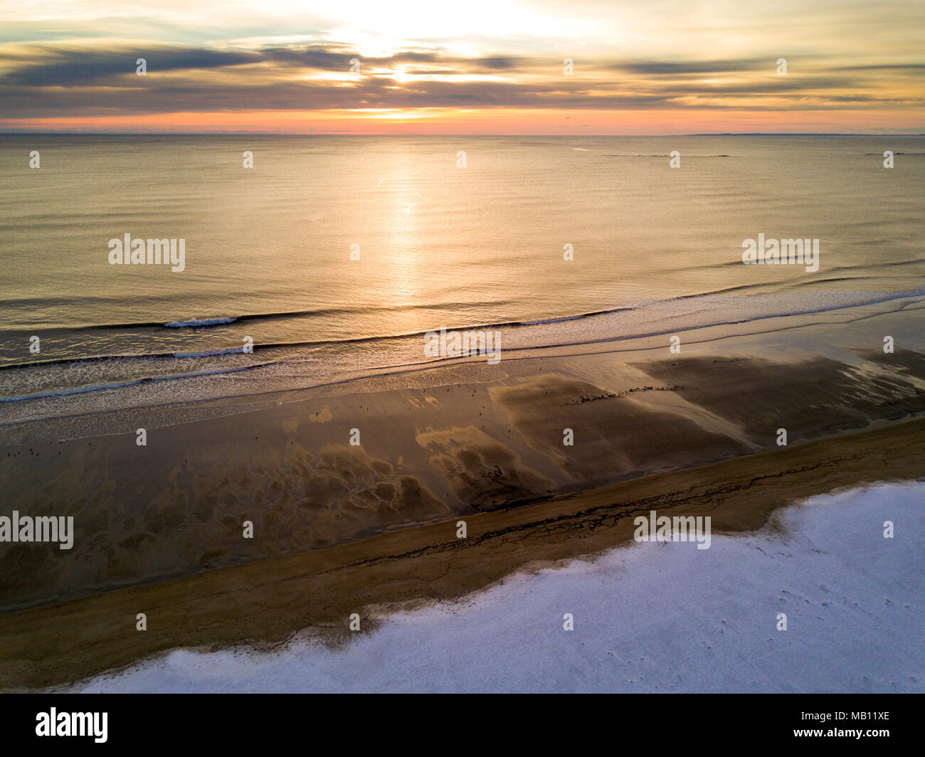 Antenne Sonnenaufgang über Hampton Beach Stockfoto