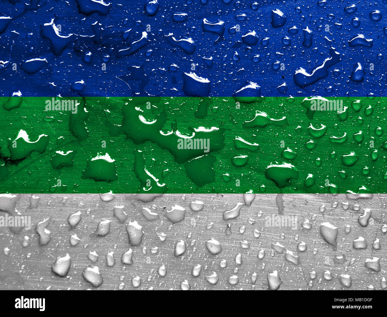 Flagge der Republik Komi mit Regentropfen Stockfoto