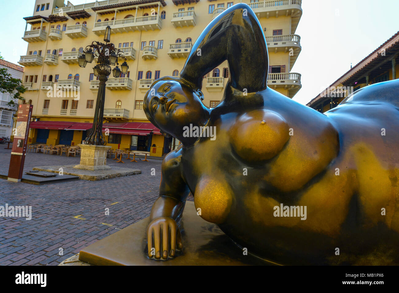 Cartagena, Kolumbien - August 3, 2017: Statue von Fernando Botero, auf einer Straße in Cartagena in Kolumbien. Stockfoto