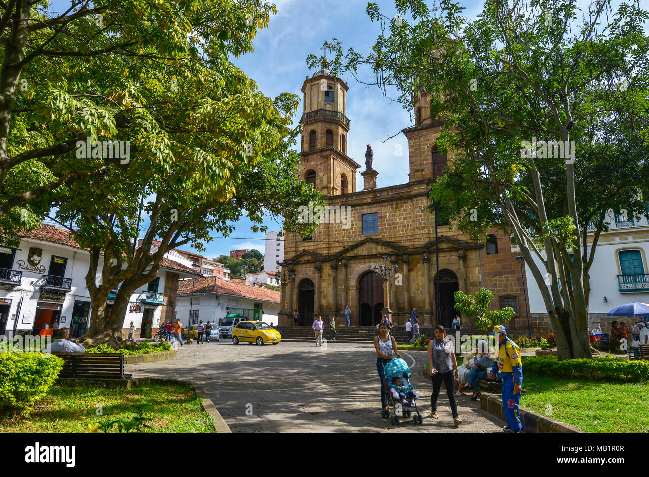 San Gil, Kolumbien - 10. August 2017: Kathedrale von San Gil in San Gil, Kolumbien. Stockfoto