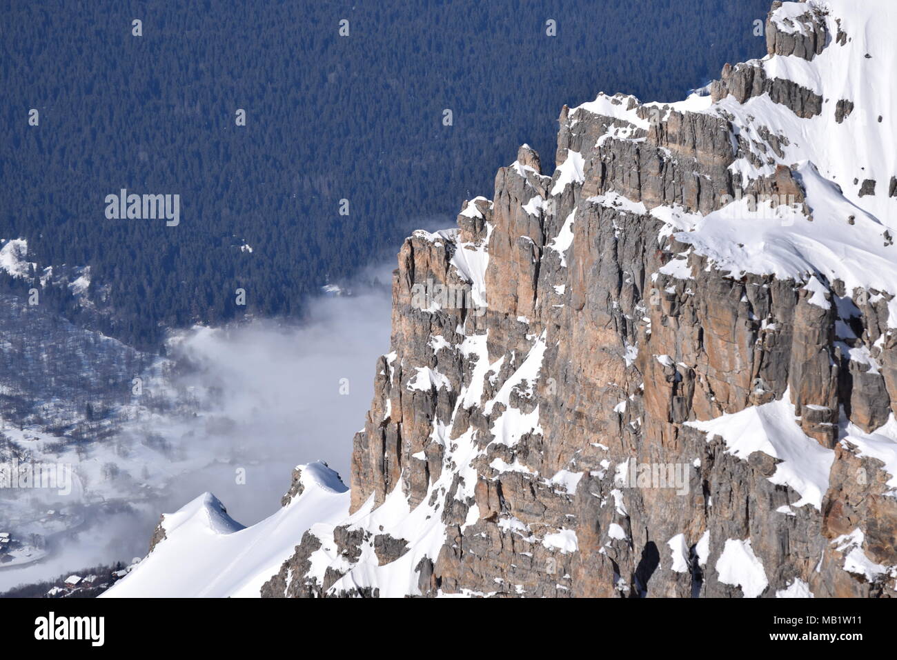 Mit Blick auf die Gipfel von Courchevel von Verdon Stockfoto