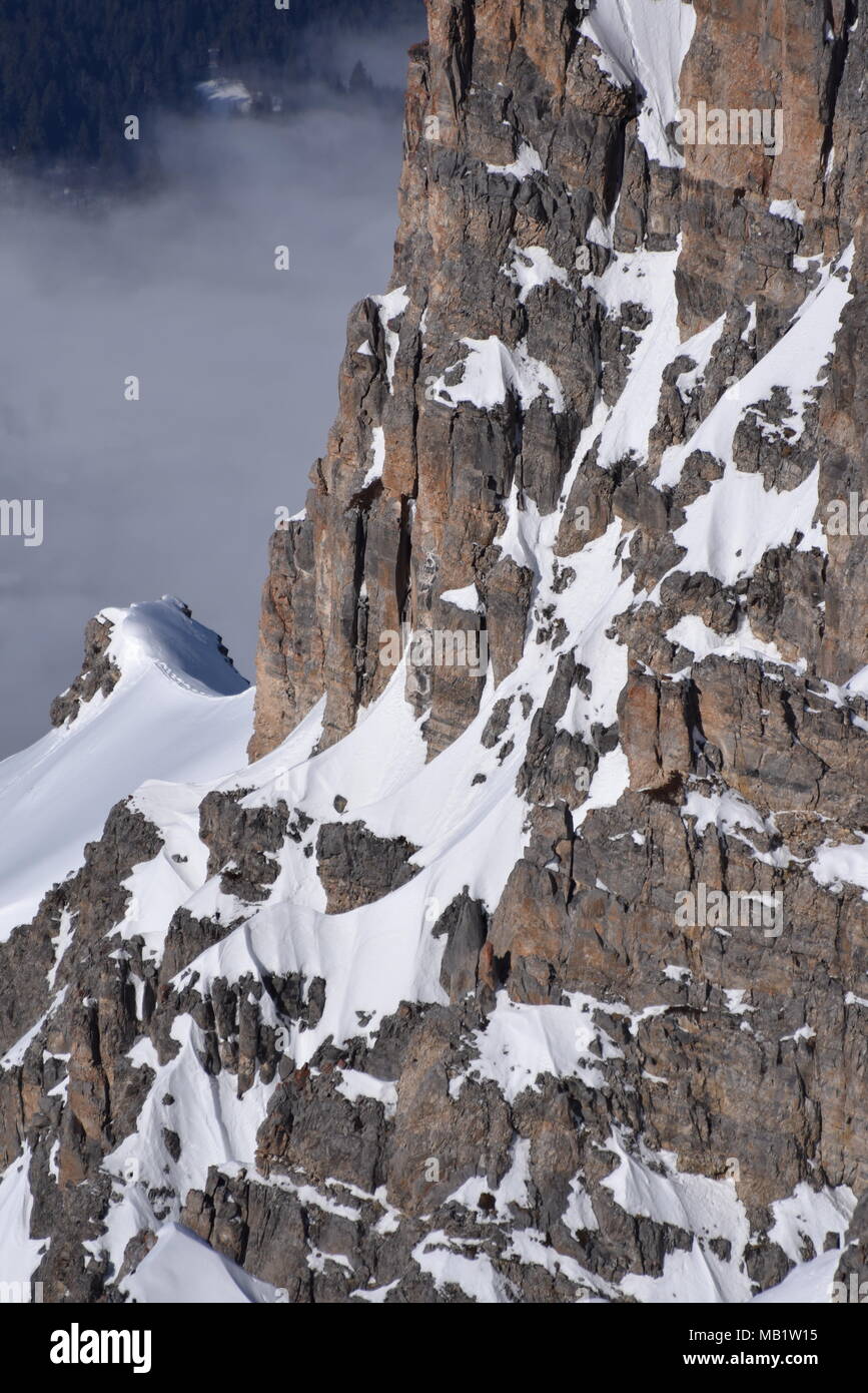 Mit Blick auf die Gipfel von Courchevel von Verdon Stockfoto