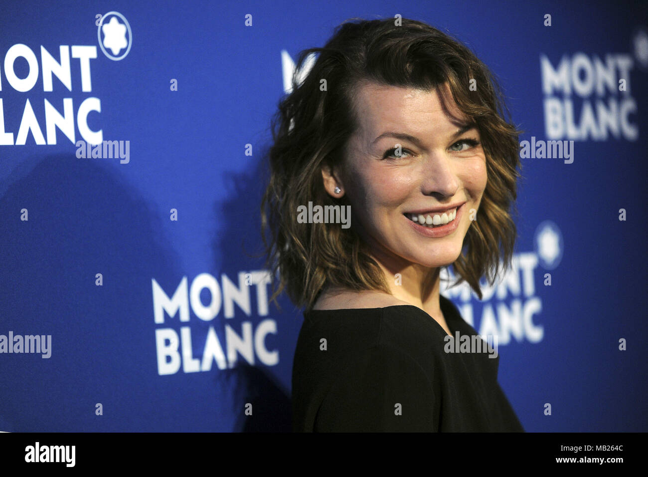 Milla Jovovich die Teilnahme an der Montblanc Meisterstuck Le Petit Prince Ereignis an das One World Trade Center Sternwarte am 4. April 2018 in New York City. | Verwendung weltweit Stockfoto