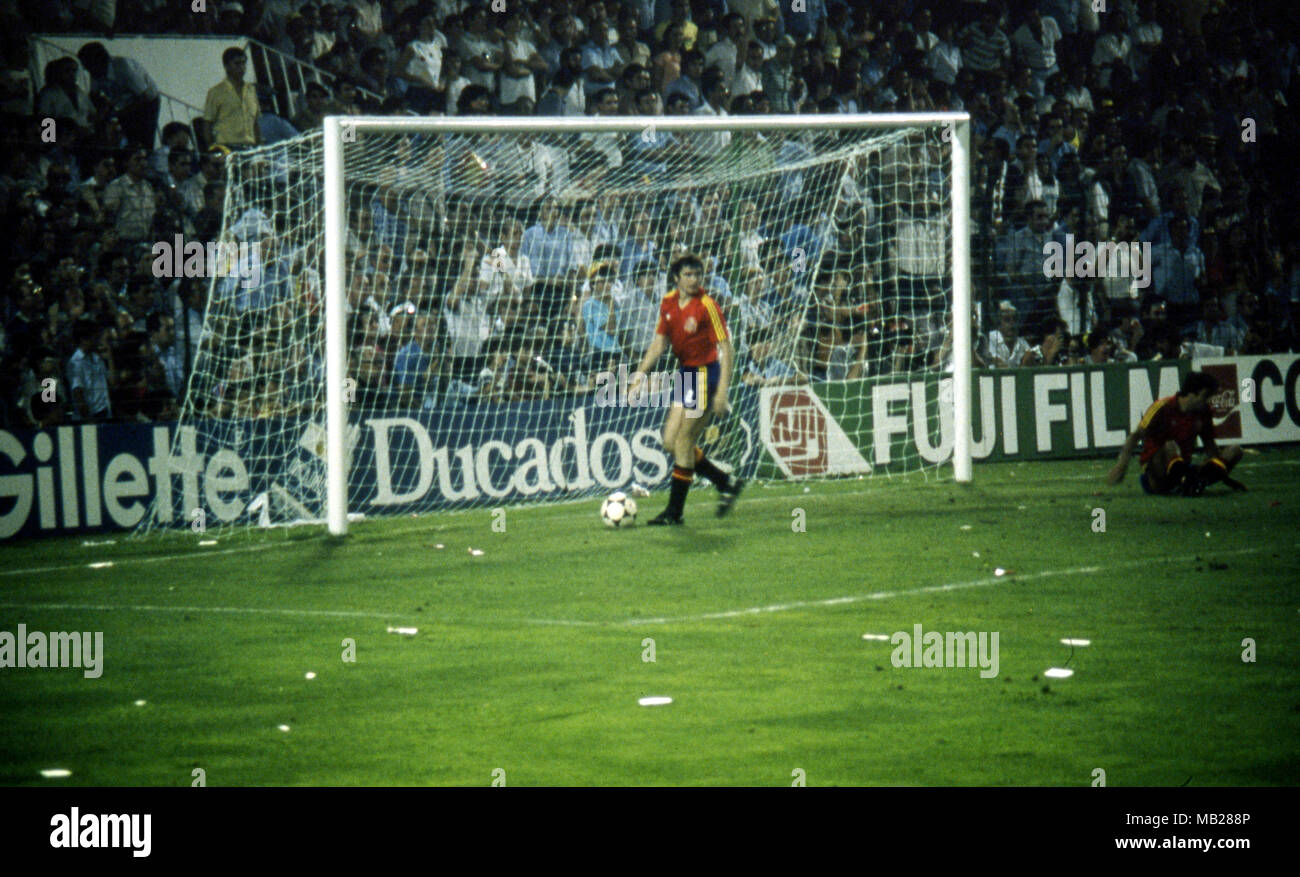 World cup 1982 group northern Fotos und Bildmaterial in hoher