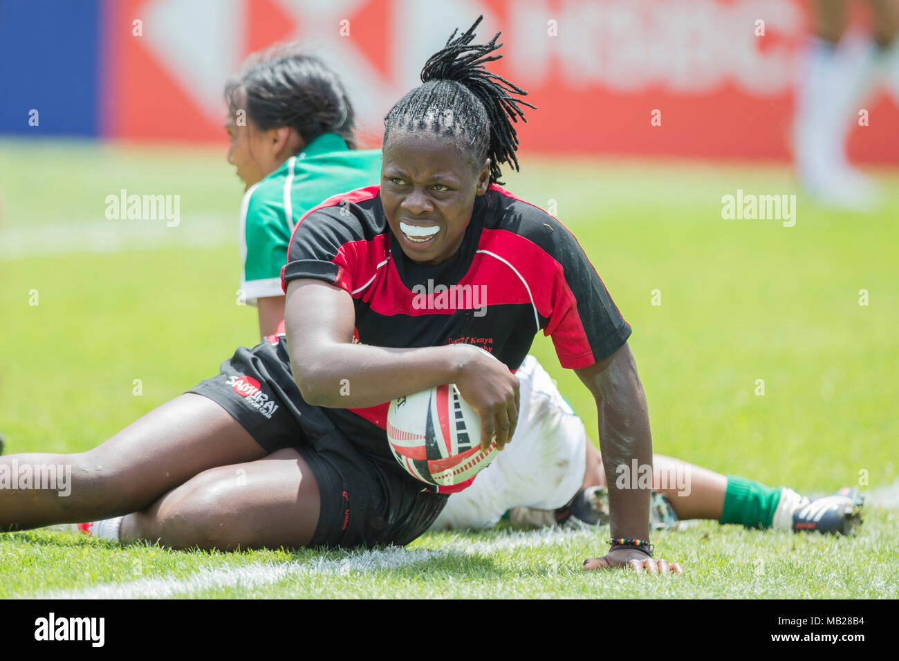 Hongkong, China. 05 Apr, 2018. 5. April 2018, China, Hong Kong: Rugby Sevens, Kenia vs Mexiko. In Kenia ist Sheila Chajira (3). - KEINE LEITUNG SERVICE-Credit: Jürgen Keßler/kessler - Sportfotografie/dpa/Alamy leben Nachrichten Stockfoto