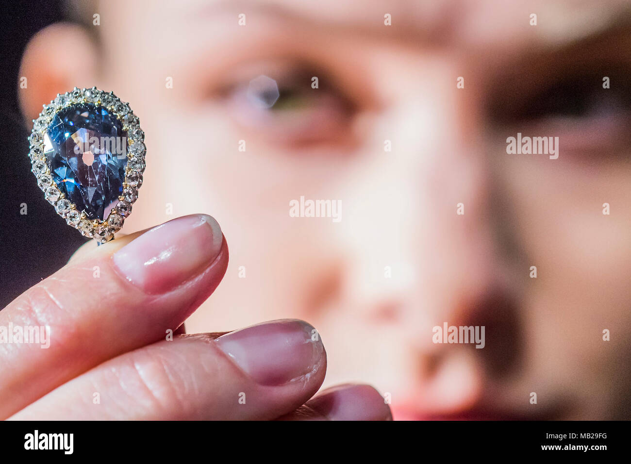 7 Diamanten Stockfotos und -bilder Kaufen - Alamy