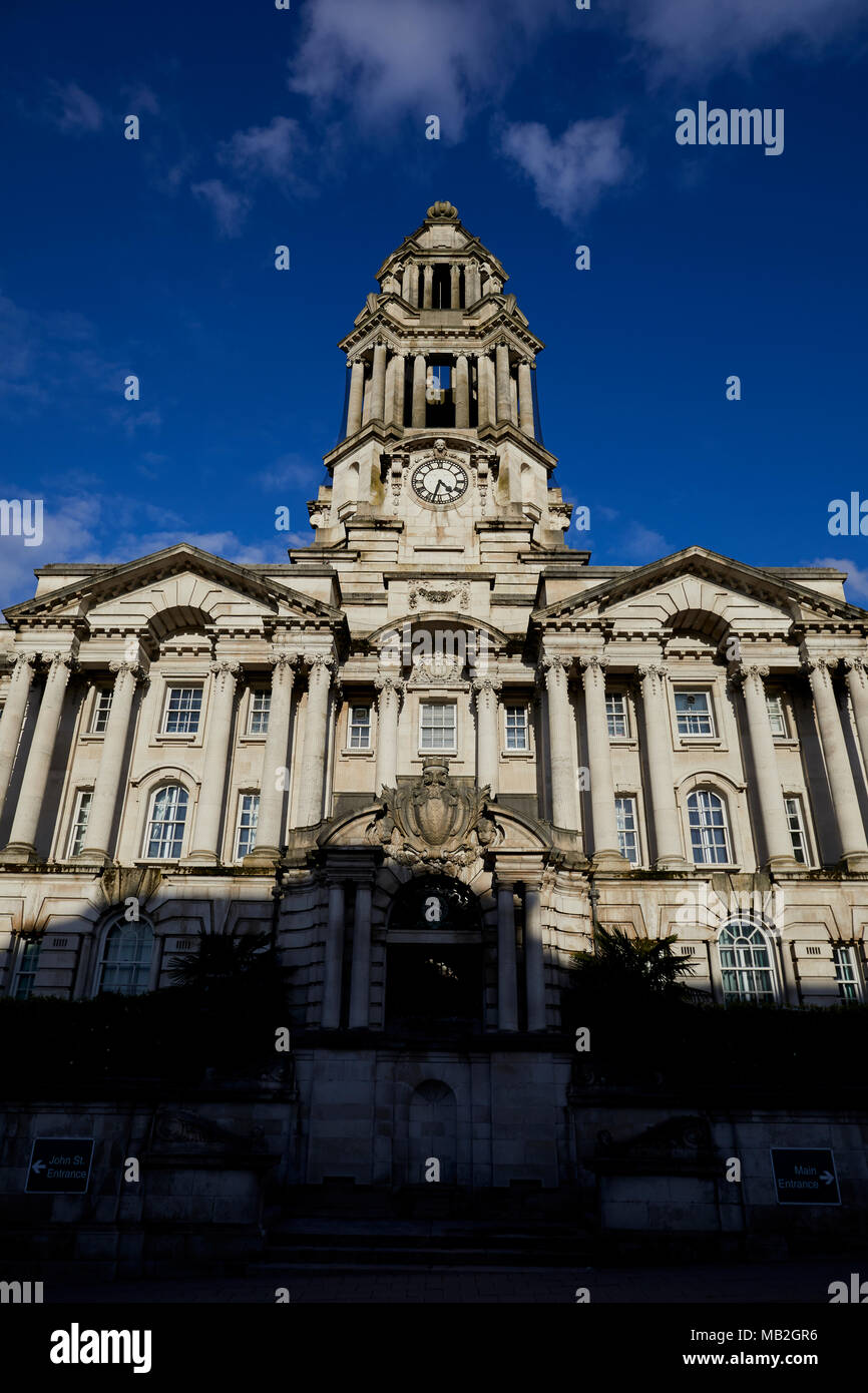 Stockport Rat Wahrzeichen Grad II Liste* Rathaus in Greater Manchester Architekten Sir Alfred Brumwell Thomas mit dem Spitznamen "die Hochzeitstorte' Stockfoto