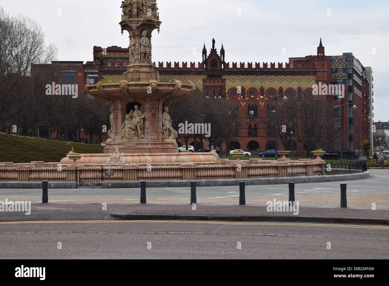 Dalton fountain Glasgow "historischen Bahnhofshalle in der Queen Street Glasgow während der Abbrucharbeiten tatue of Liberty Glasgow' Wall Art Glasgow aufgedeckt Stockfoto