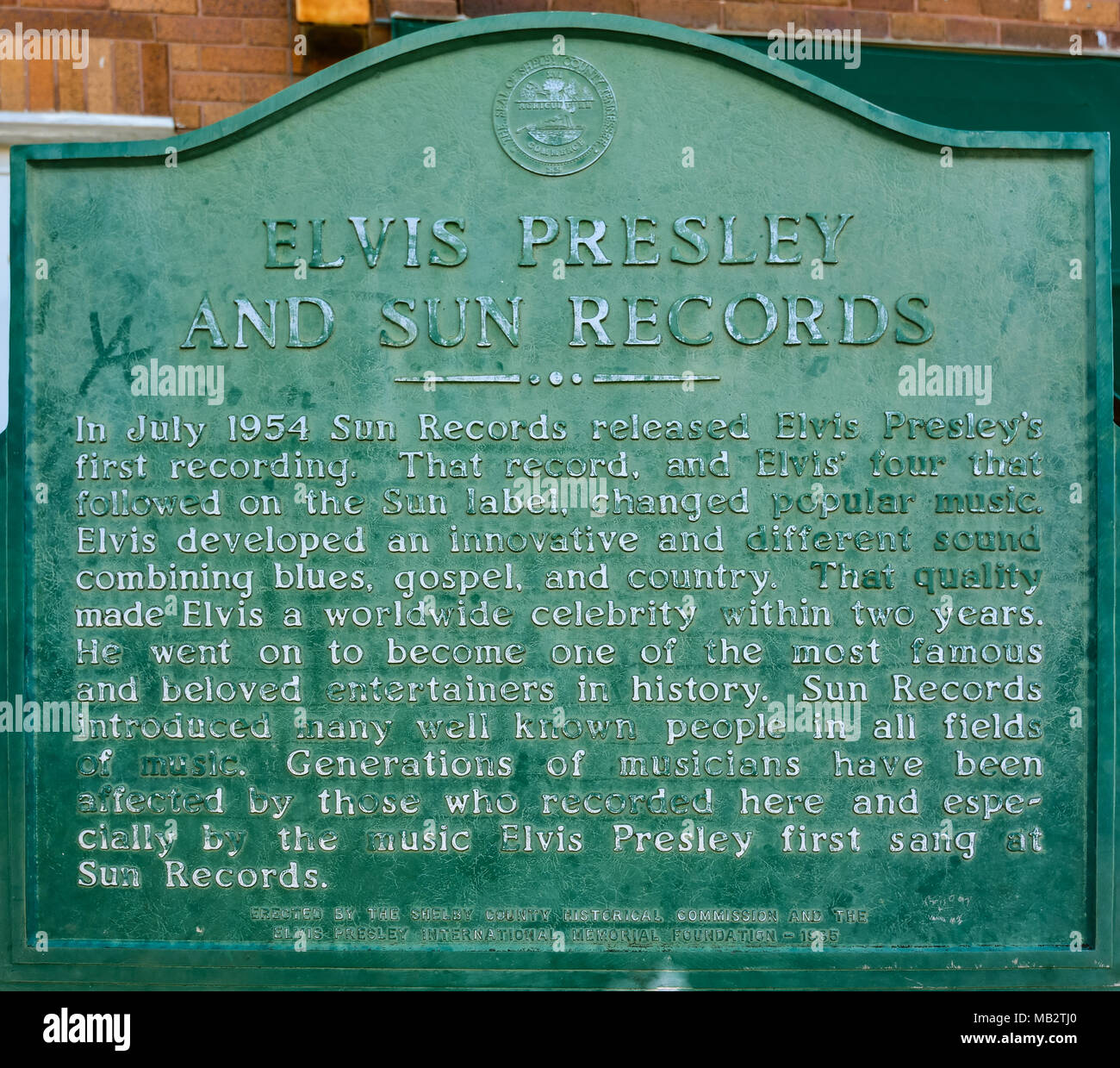 Memphis, TN-Sep.21, 2017: Plakette Beschreibung von Elvis Presley's frühen Beziehung mit Sun Records. Stockfoto