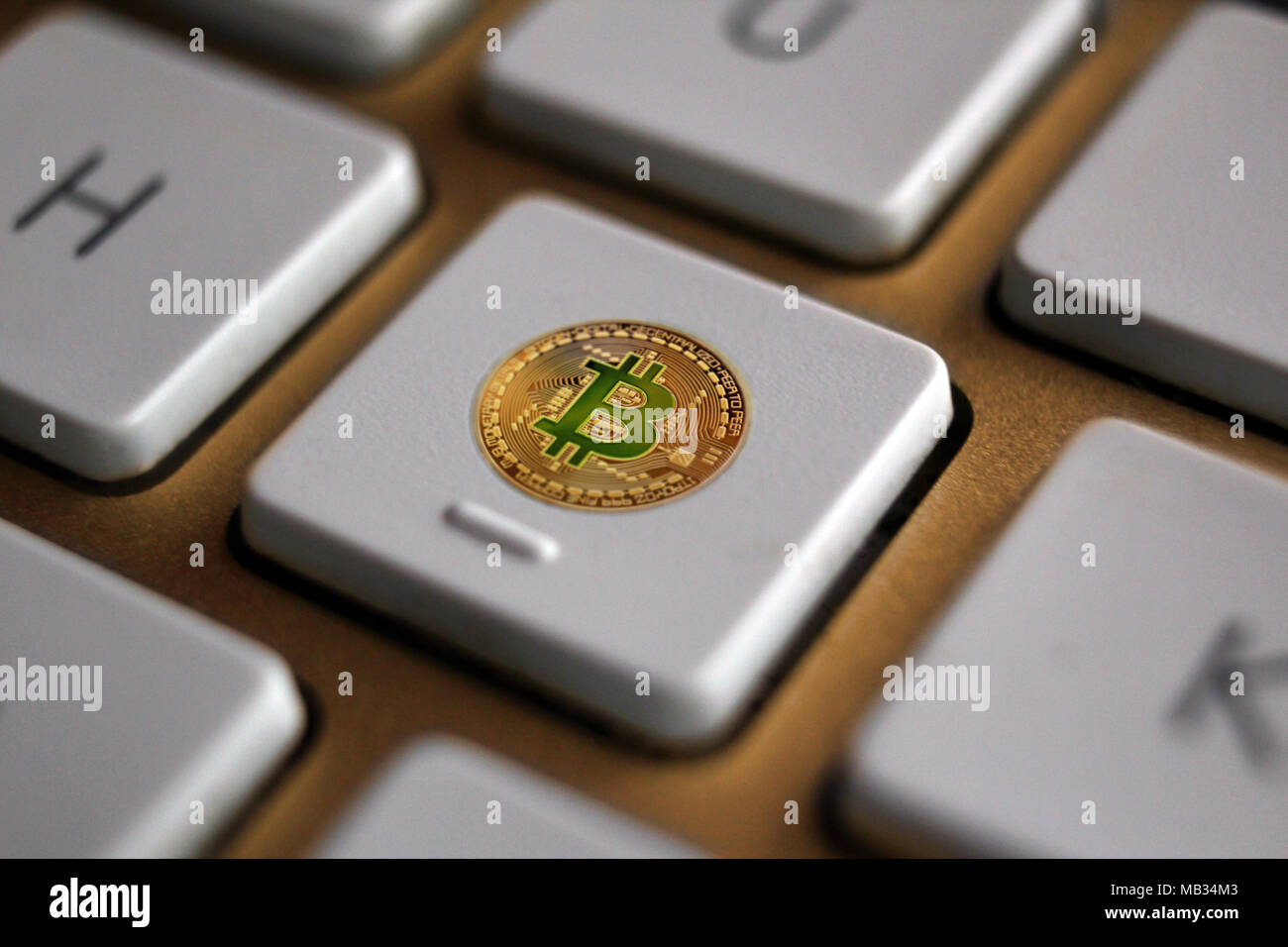 Bitcoin Symbol auf dem Computer Tastatur Stockfotografie - Alamy